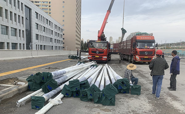 农村舟曲太阳能路灯安装全解析：庭院舟曲太阳能路灯施工指南